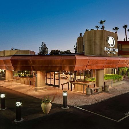 Doubletree By Hilton Phoenix- Tempe Bagian luar foto