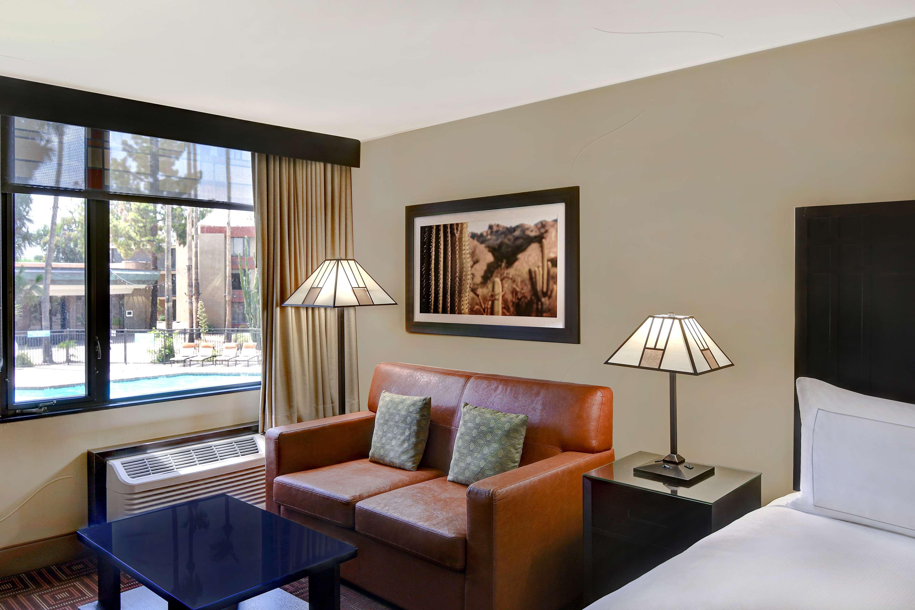 Doubletree By Hilton Phoenix- Tempe Bagian luar foto