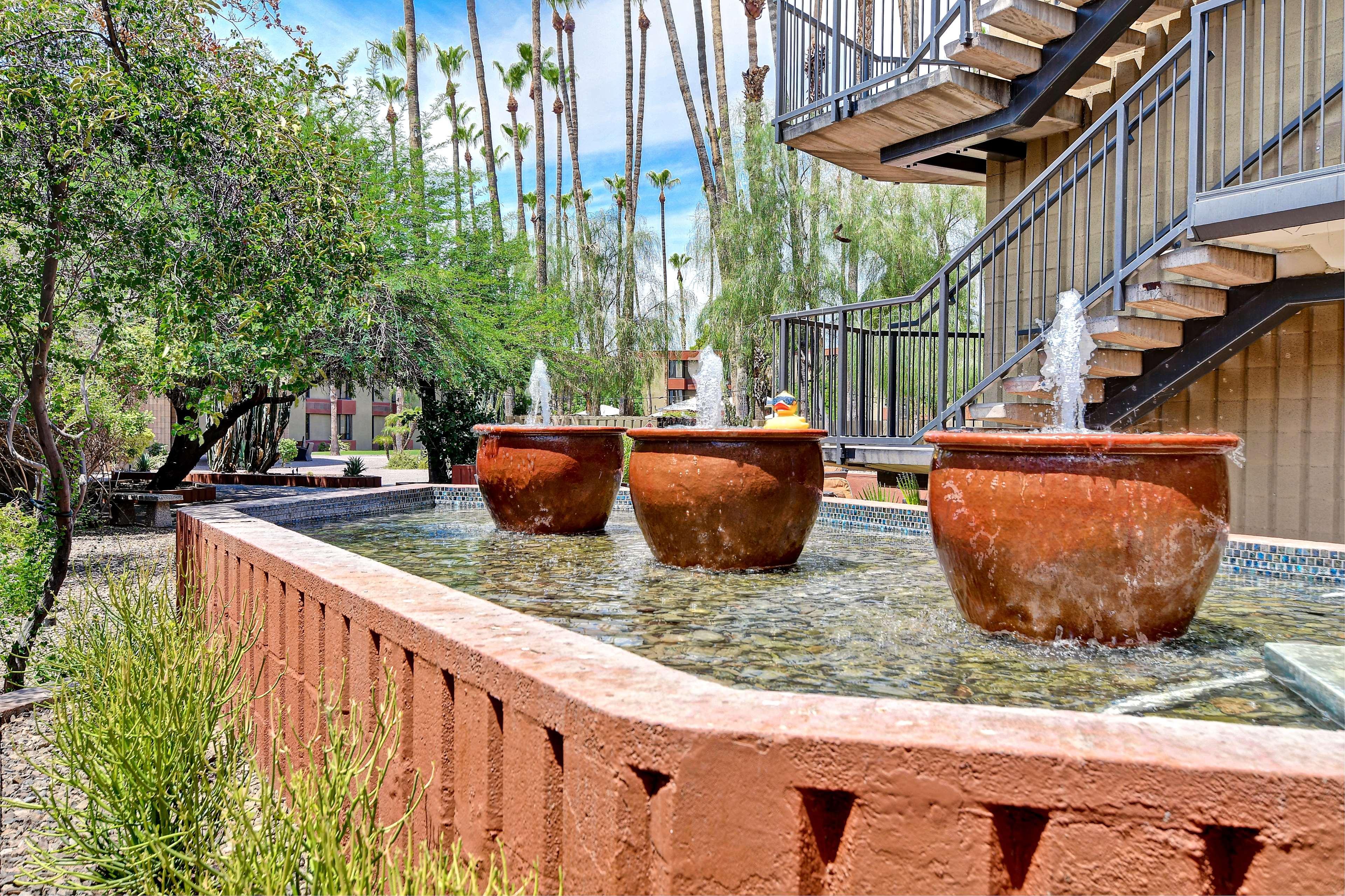 Doubletree By Hilton Phoenix- Tempe Bagian luar foto