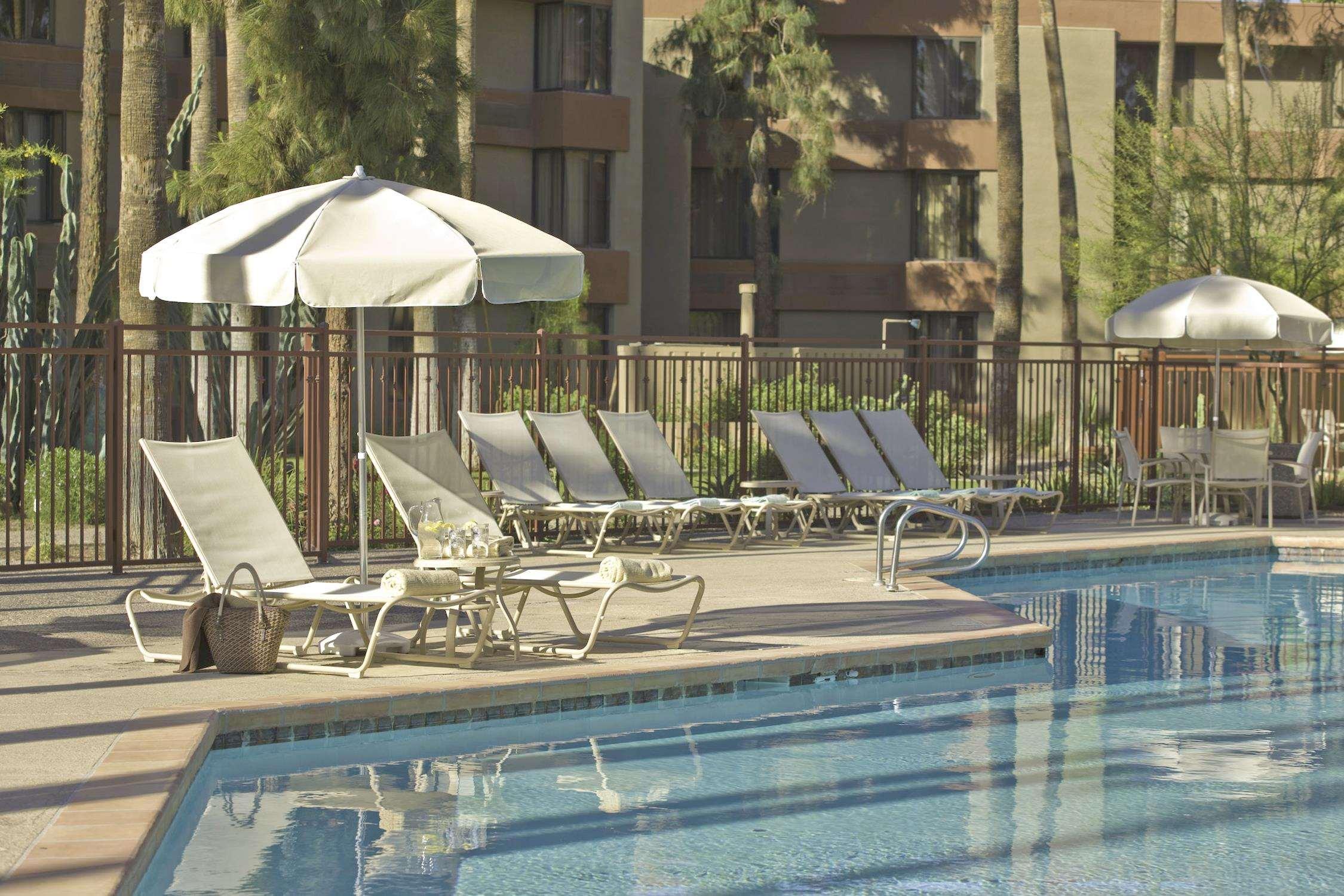 Doubletree By Hilton Phoenix- Tempe Bagian luar foto