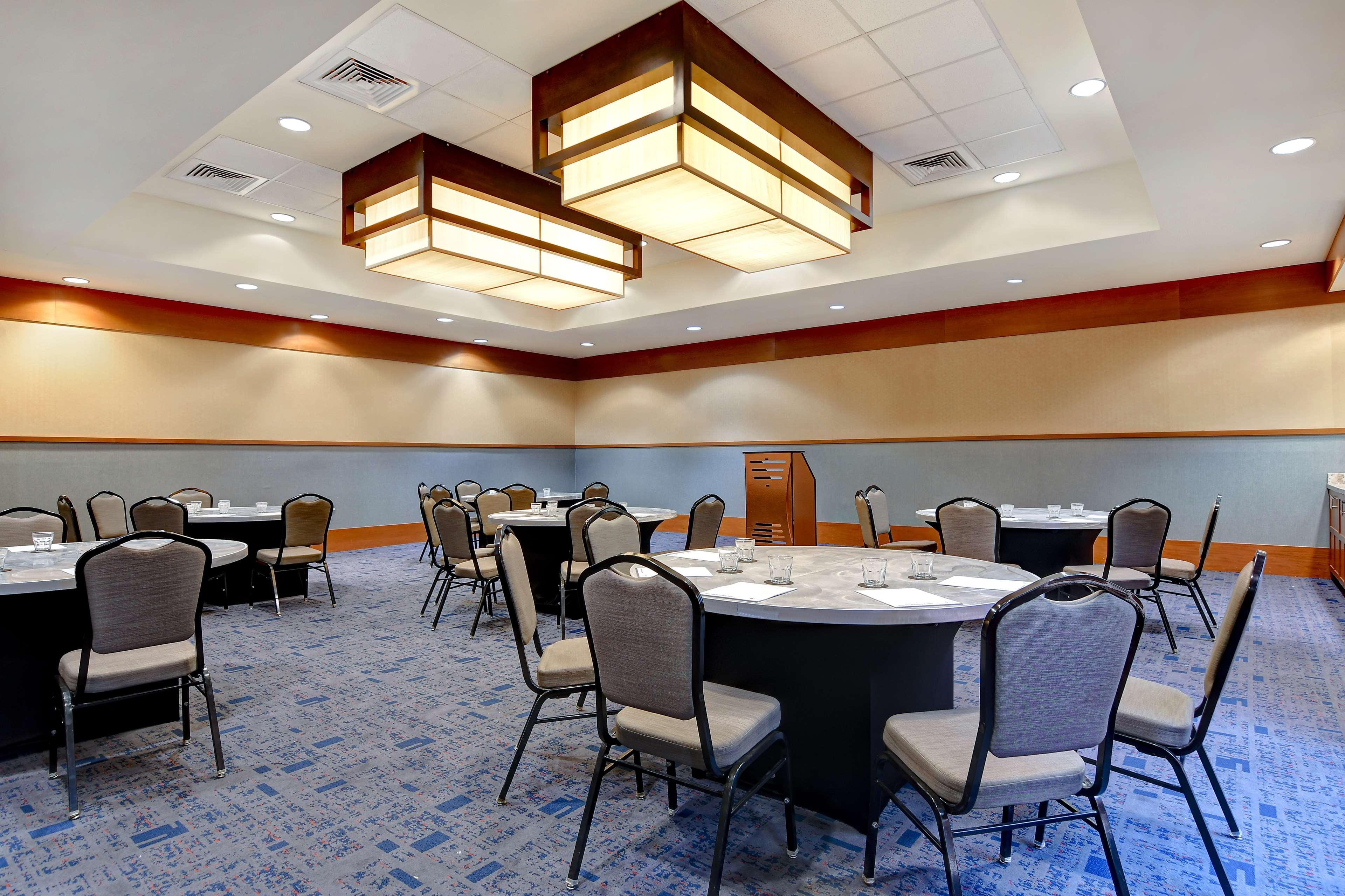 Doubletree By Hilton Phoenix- Tempe Bagian luar foto