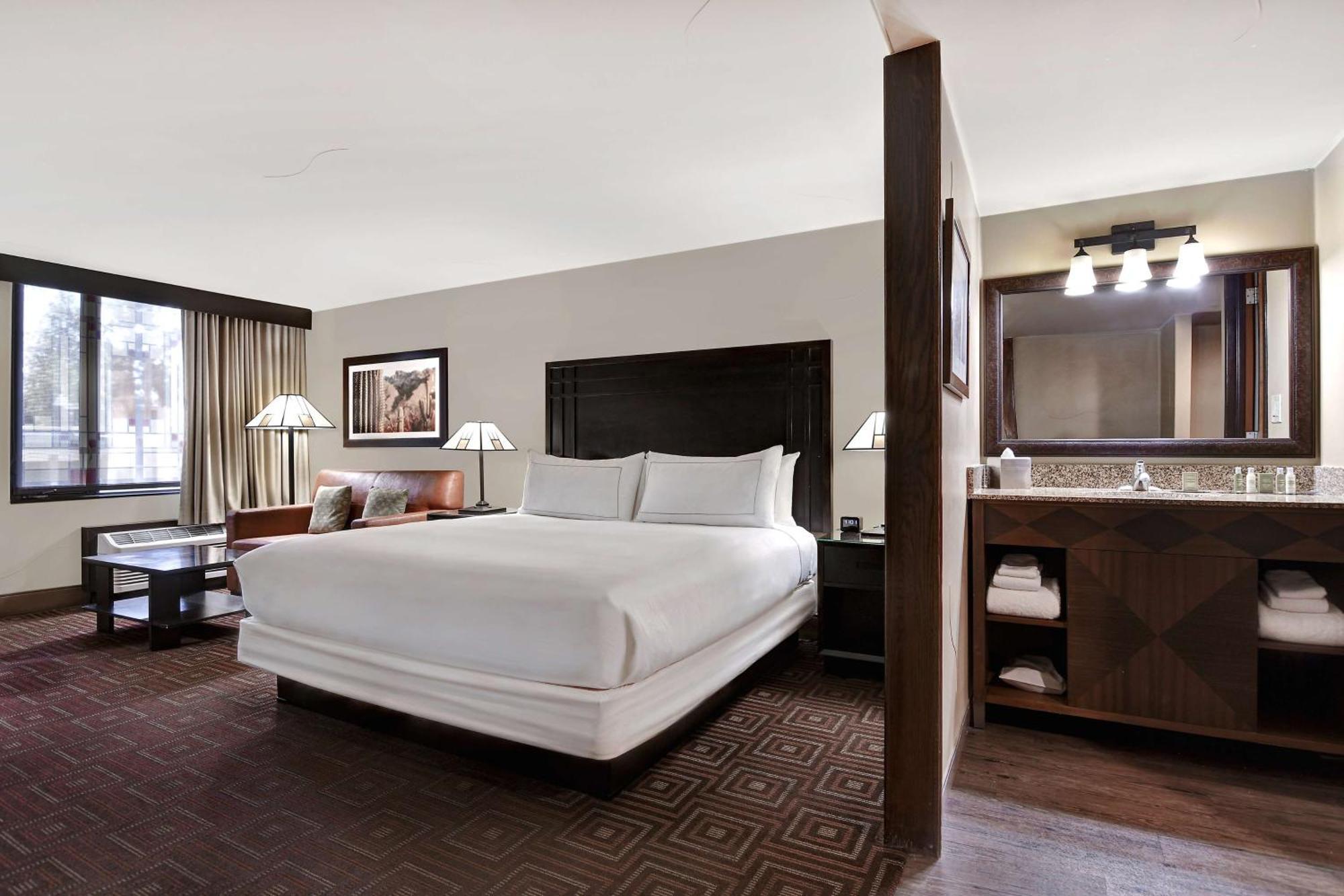 Doubletree By Hilton Phoenix- Tempe Bagian luar foto