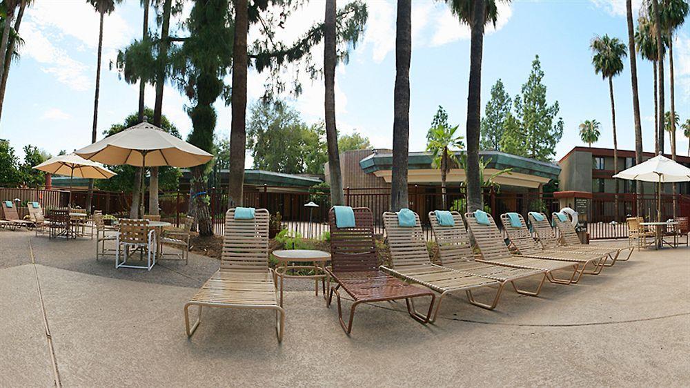 Doubletree By Hilton Phoenix- Tempe Bagian luar foto